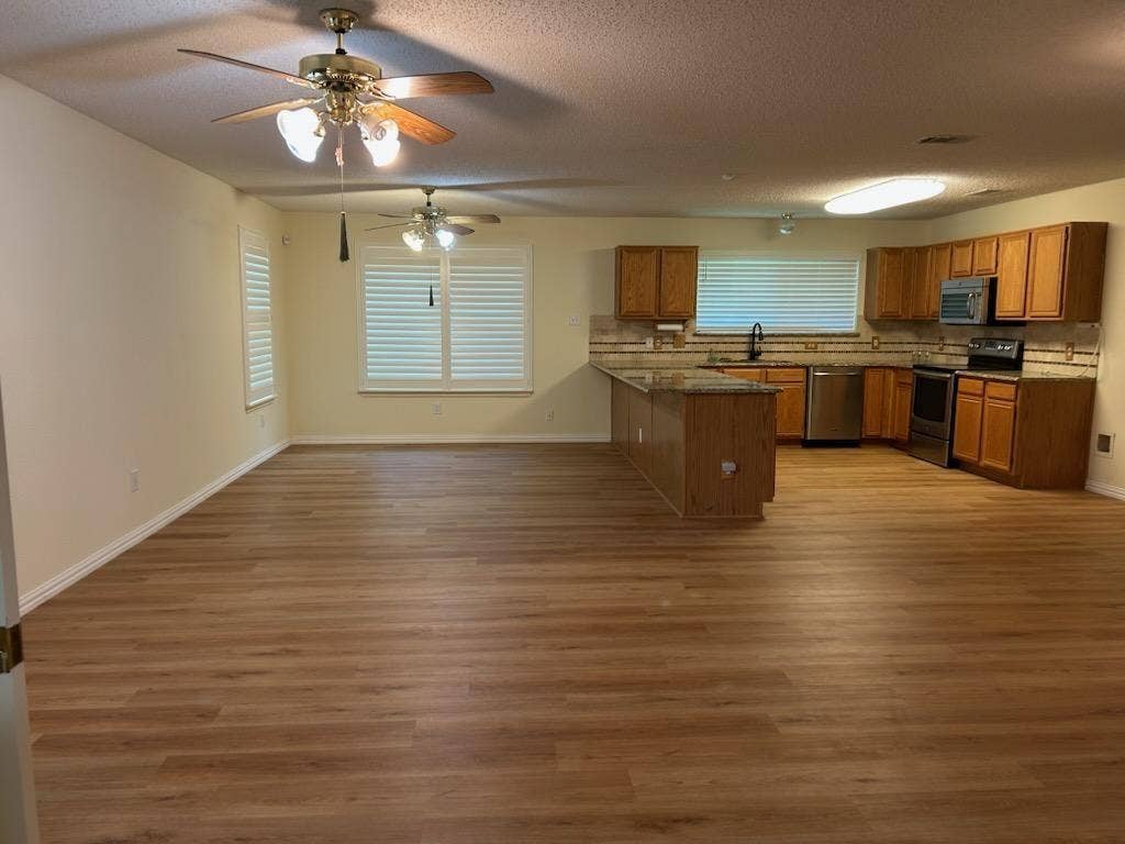 2106 Millwood Drive, Corinth, TX 76210 2106 Millwood Drive, Corinth, TX 76210