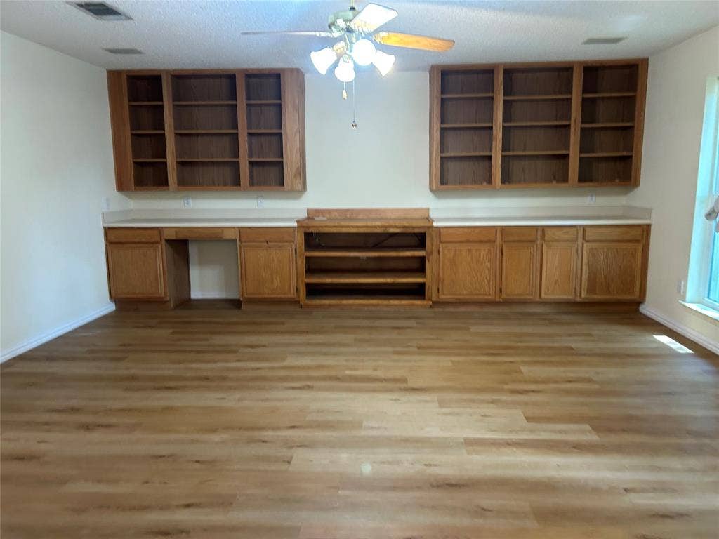 2106 Millwood Drive, Corinth, TX 76210 Flex room