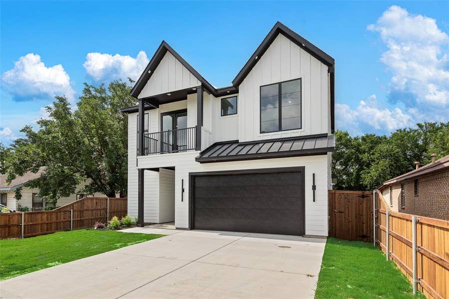 Property photo for 1220 Walmsley Avenue, Dallas, TX