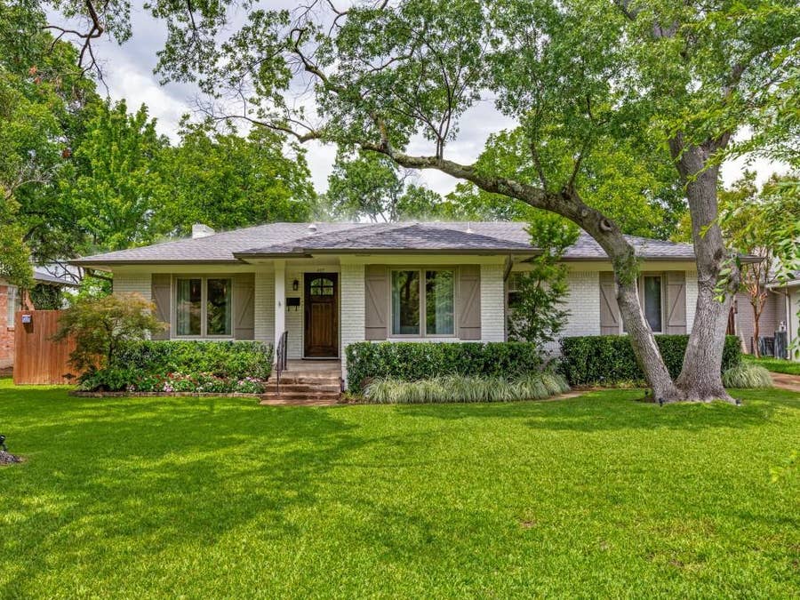 Property photo for 4107 Lomita Lane, Dallas, TX