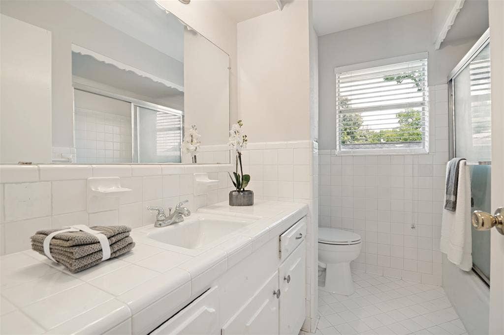 7003 Kingsbury Drive, Dallas, TX 75231