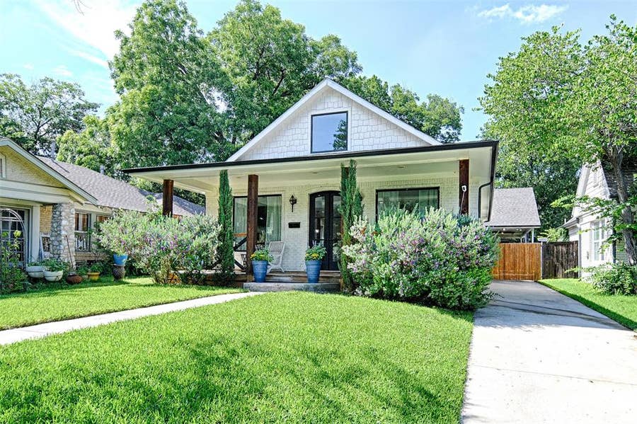 Property photo for 1323 Lansford Avenue, Dallas, TX