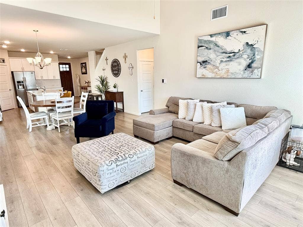 603 Hazeltine Road, Red Oak, TX 75154 603 Hazeltine Road, Red Oak, TX 75154