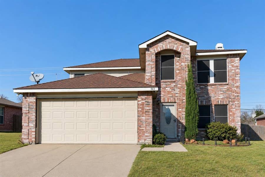 Property photo for 943 Carthage Way, Arlington, TX