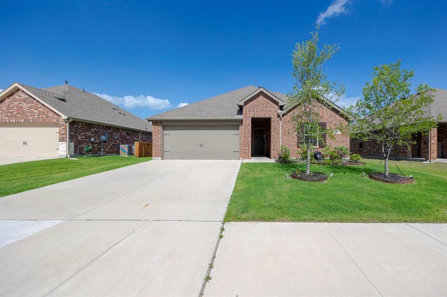 Property photo for 1205 Colonial Bluff Lane, Princeton, TX