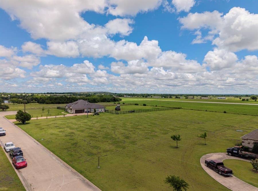 Property photo for 1538 Raintree Drive, Lancaster, TX