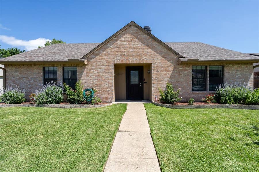 Property photo for 8209 Woodside Road, Rowlett, TX