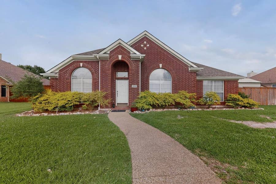 Property photo for 4006 Watersedge Drive, Rowlett, TX