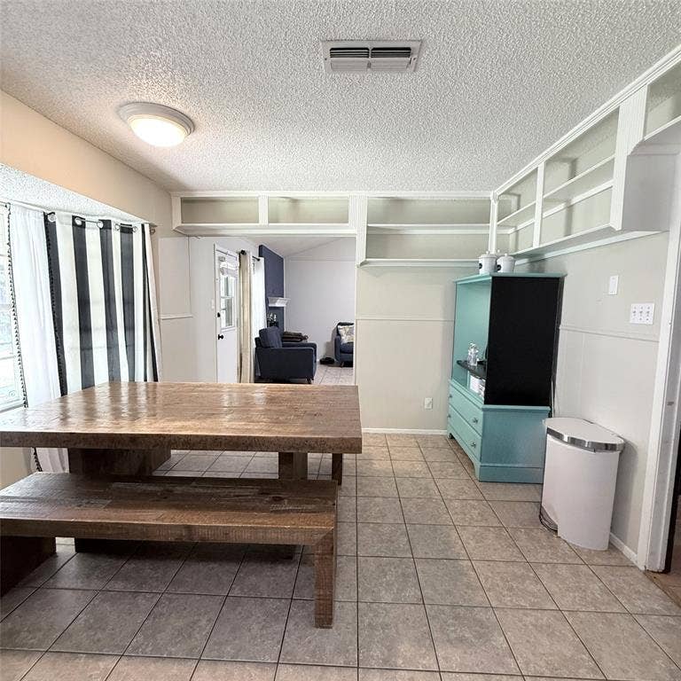 6425 Old Mill Circle, Watauga, TX 76148 6425 Old Mill Circle, Watauga, TX 76148