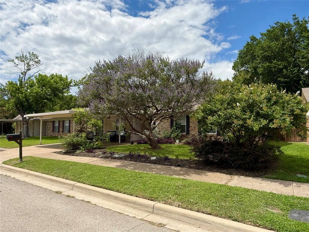6425 Old Mill Circle, Watauga, TX 76148 6425 Old Mill Circle, Watauga, TX 76148