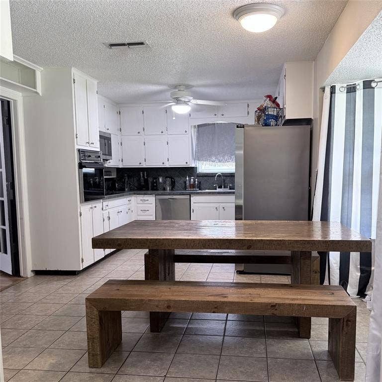 6425 Old Mill Circle, Watauga, TX 76148 6425 Old Mill Circle, Watauga, TX 76148