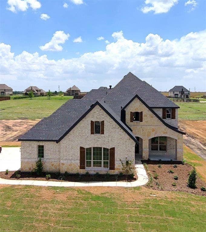 Property photo for 2621 Silo Lane, Van Alstyne, TX