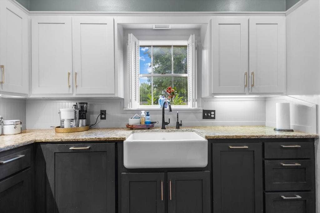 5911 Foxcroft Road, Tyler, TX 75703 5911 Foxcroft Road, Tyler, TX 75703
