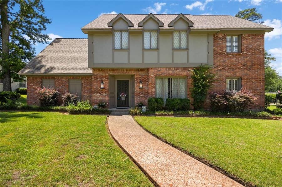 Property photo for 5911 Foxcroft Road, Tyler, TX