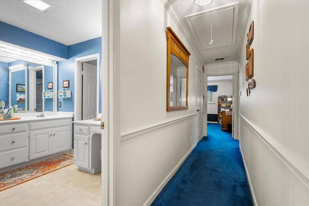 5911 Foxcroft Road, Tyler, TX 75703 5911 Foxcroft Road, Tyler, TX 75703