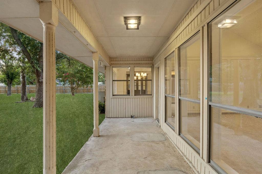 1011 Villa Siete, Mesquite, TX 75181 Covered patio