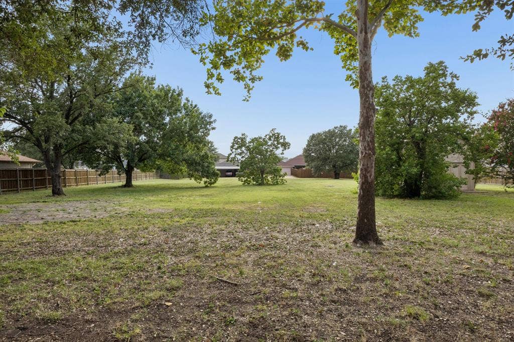 1011 Villa Siete, Mesquite, TX 75181 1011 Villa Siete, Mesquite, TX 75181