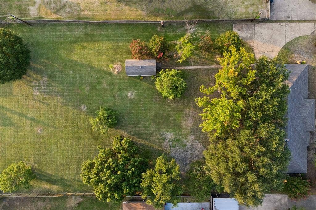 1011 Villa Siete, Mesquite, TX 75181 overhead view of yard