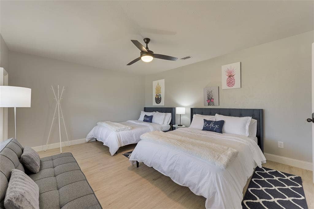 804 Ridgefield Drive, Plano, TX 75075 804 Ridgefield Drive, Plano, TX 75075