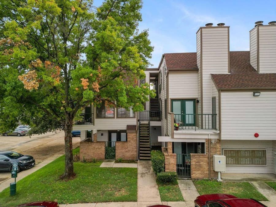 Property photo for 2300 Bamboo Drive, #N211, Arlington, TX