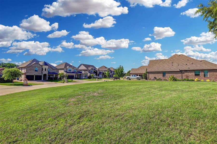 Property photo for 2450 Portwood Way, Fort Worth, TX