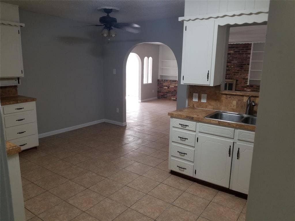 3460 Edith Lane, Haltom City, TX 76117 3460 Edith Lane, Haltom City, TX 76117