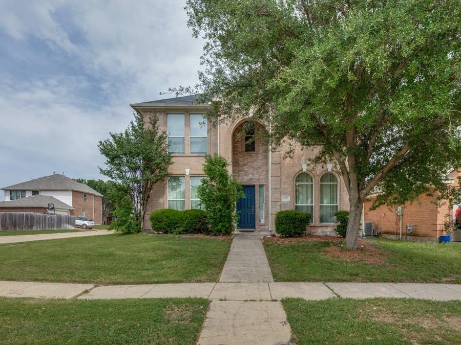 Property photo for 6701 Kinross Drive, Arlington, TX