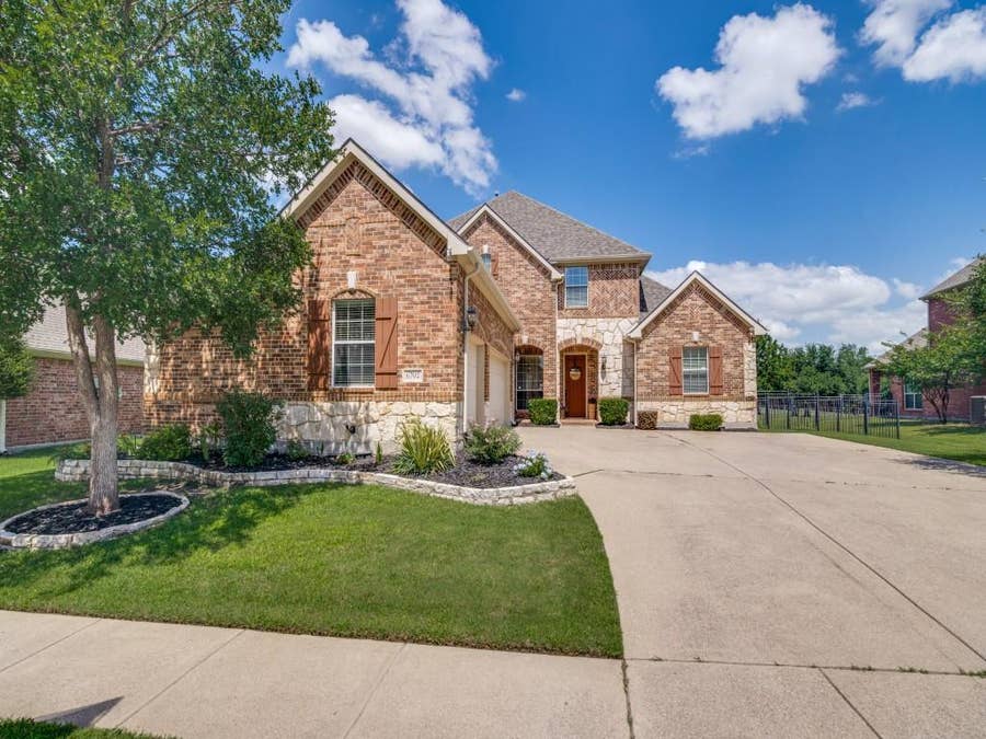 Property photo for 6702 Lake Meadow Drive, Sachse, TX