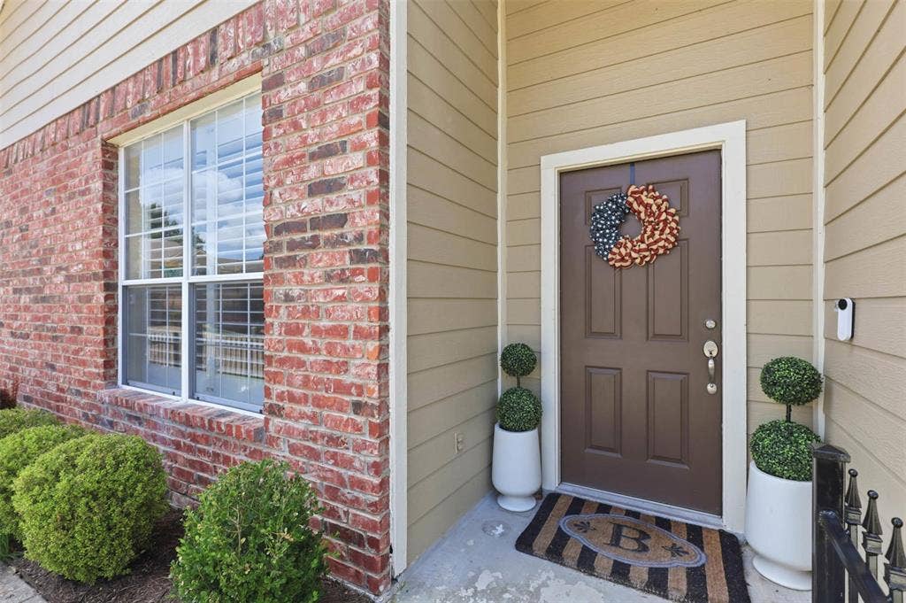 9825 Spire Lane, Plano, TX 75025 9825 Spire Lane, Plano, TX 75025