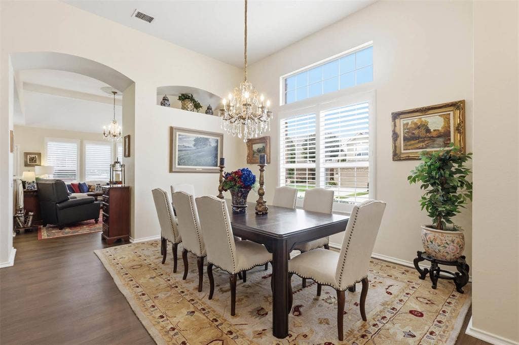 9825 Spire Lane, Plano, TX 75025 9825 Spire Lane, Plano, TX 75025