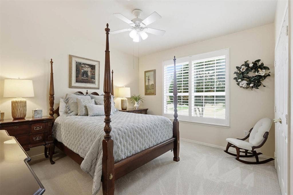 9825 Spire Lane, Plano, TX 75025 9825 Spire Lane, Plano, TX 75025