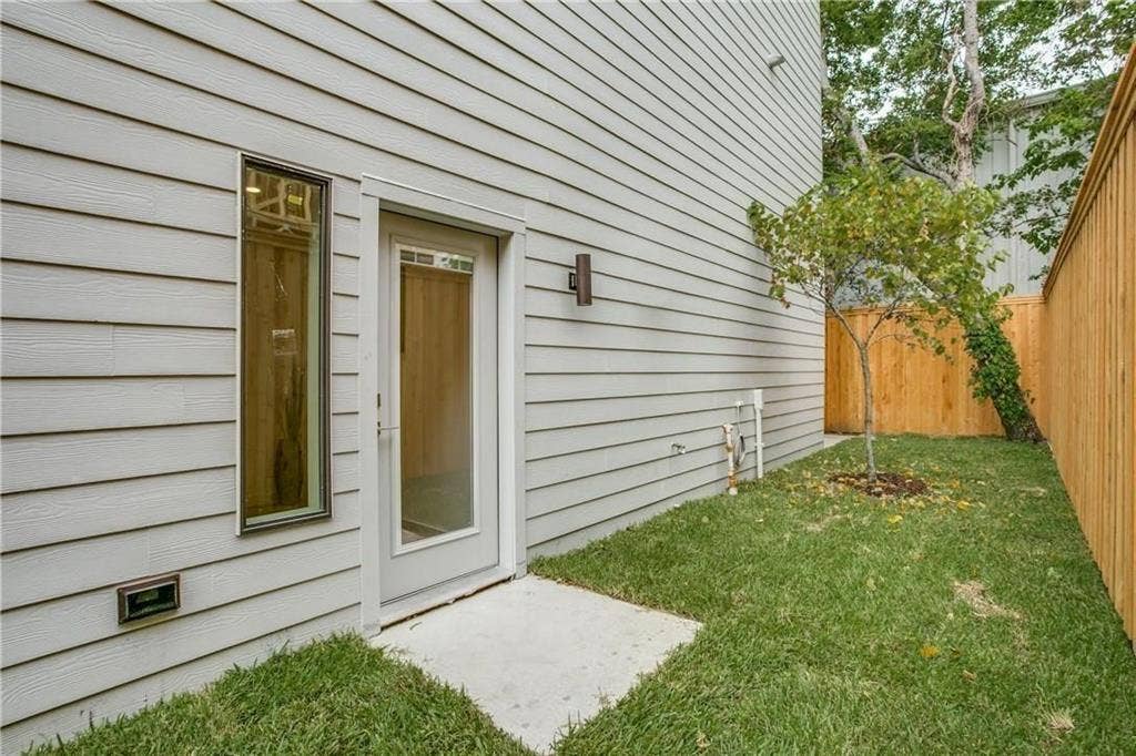 2627 Kimsey Drive, #102, Dallas, TX 75235 2627 Kimsey Drive, #102, Dallas, TX 75235