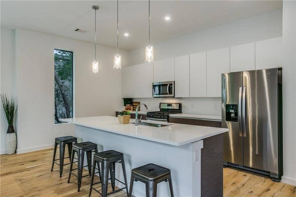 2627 Kimsey Drive, #102, Dallas, TX 75235 2627 Kimsey Drive, #102, Dallas, TX 75235