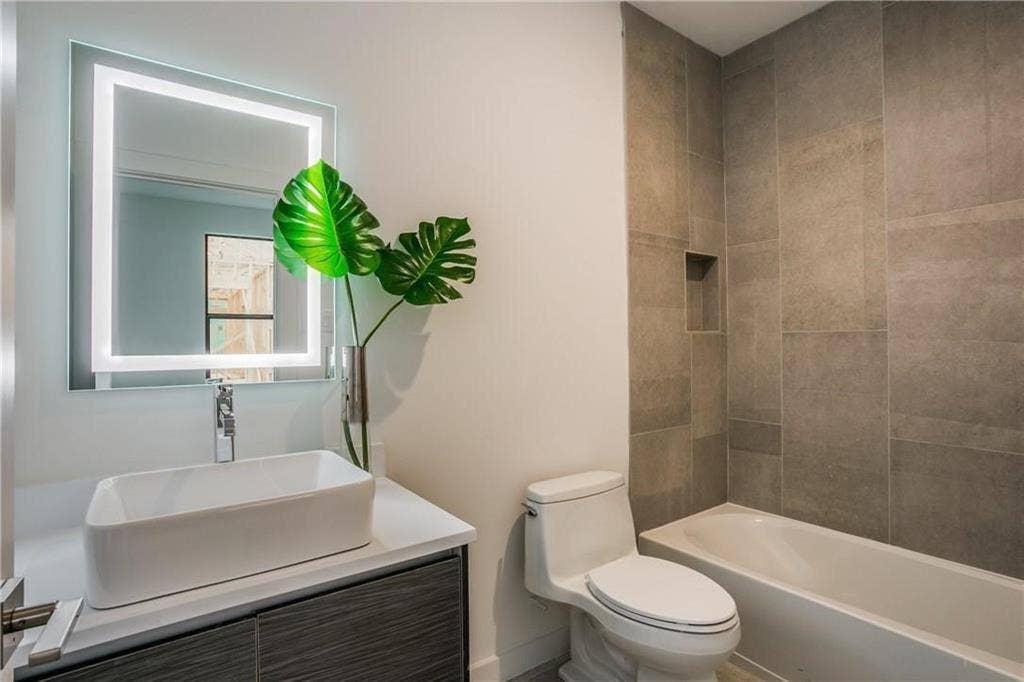 2627 Kimsey Drive, #102, Dallas, TX 75235 2627 Kimsey Drive, #102, Dallas, TX 75235
