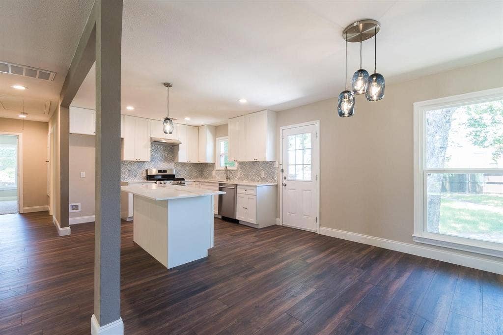 1100 Wimbledon Lane, Plano, TX 75075 1100 Wimbledon Lane, Plano, TX 75075