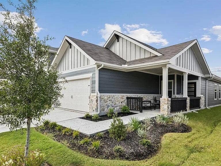Property photo for 4014 Murvaul Drive, Farmersville, TX