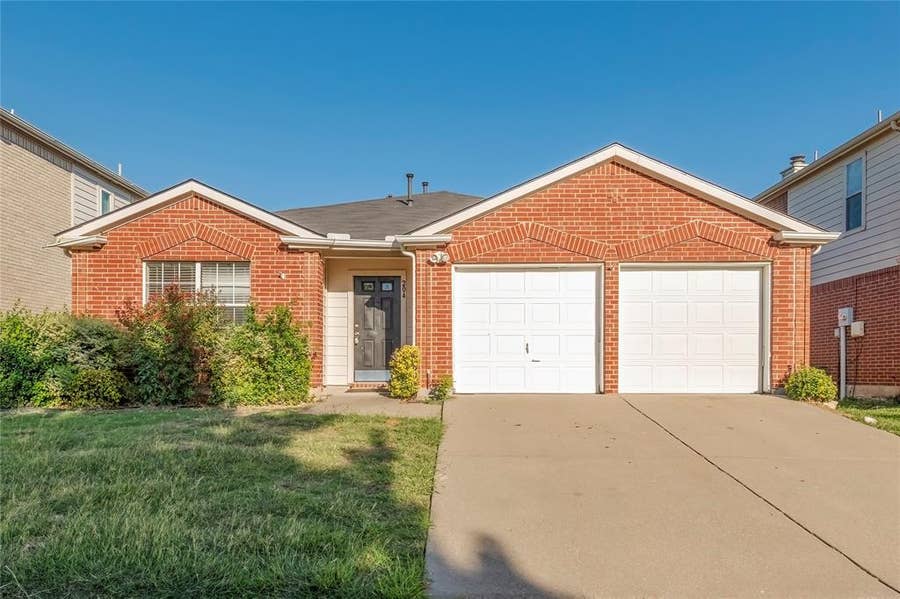 Property photo for 204 waterwood Drive, Wylie, TX