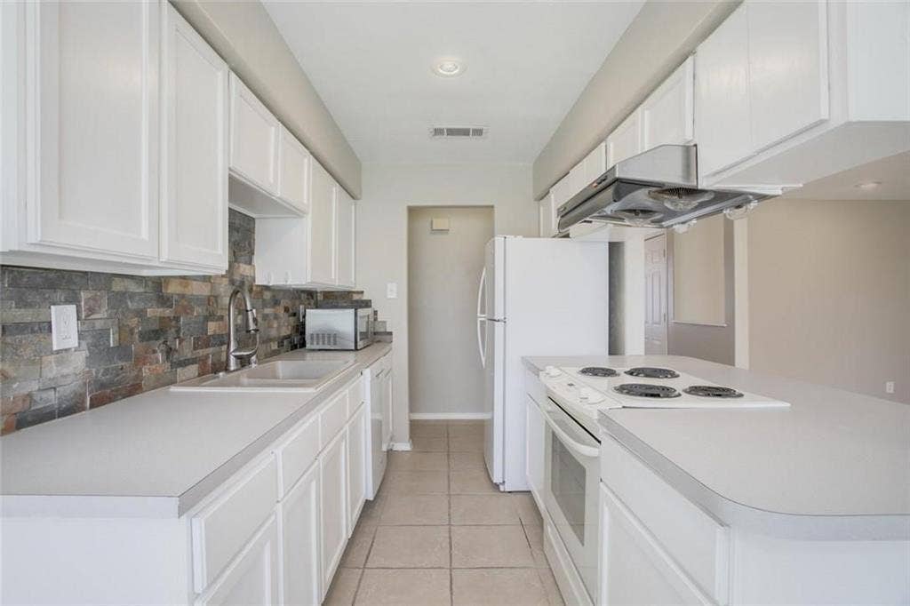 6409 Patino Court, Watauga, TX 76148 6409 Patino Court, Watauga, TX 76148