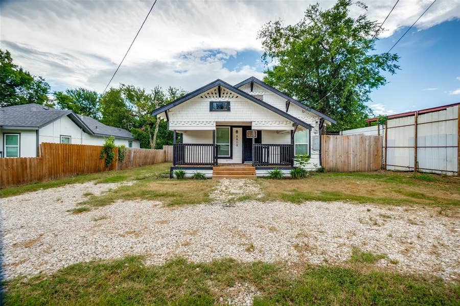 Property photo for 8808 Old Homestead Drive, Dallas, TX