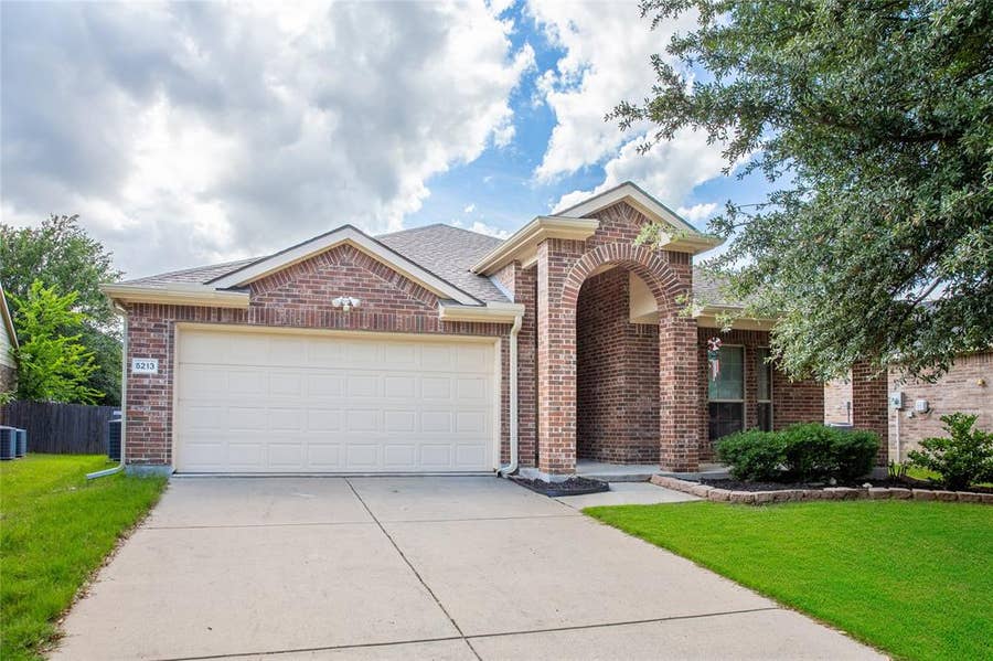 Property photo for 5213 Rustic Ridge Drive, McKinney, TX
