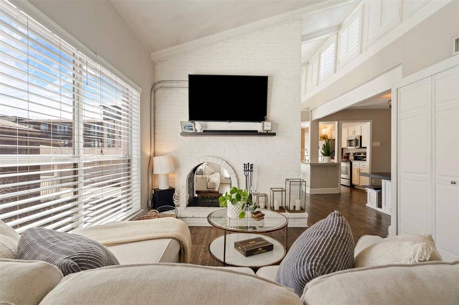 Property photo for 5916 Sandhurst Lane, #225, Dallas, TX