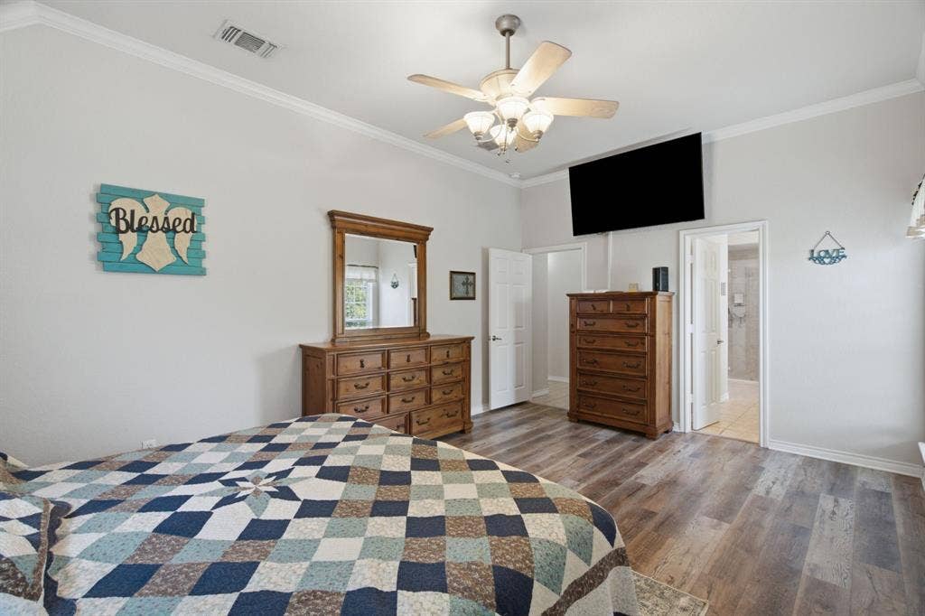 550 Christenberry Road, Springtown, TX 76082 550 Christenberry Road, Springtown, TX 76082