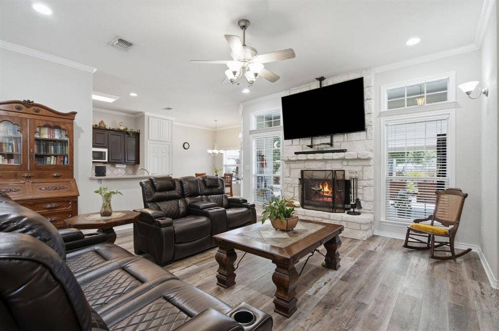 550 Christenberry Road, Springtown, TX 76082 550 Christenberry Road, Springtown, TX 76082