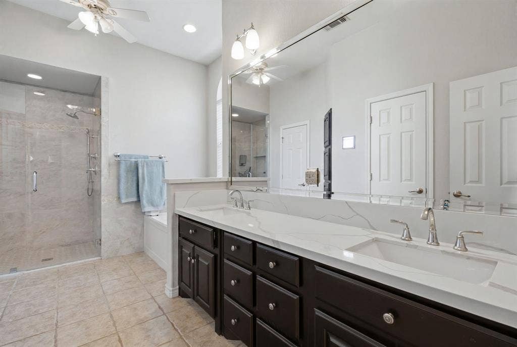 550 Christenberry Road, Springtown, TX 76082 550 Christenberry Road, Springtown, TX 76082