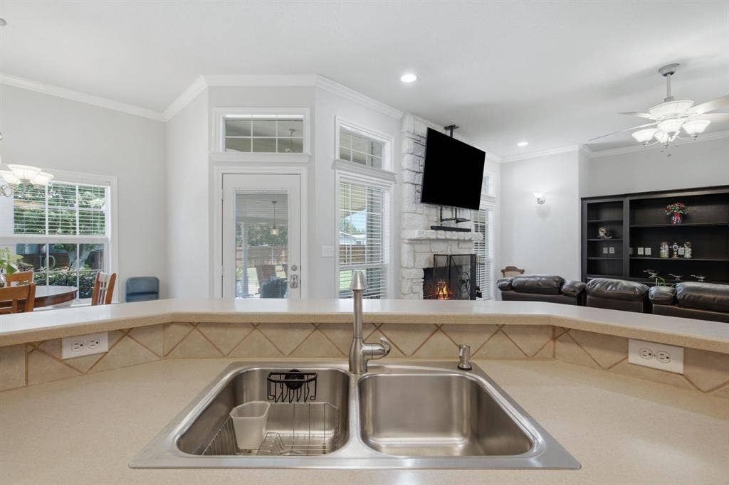550 Christenberry Road, Springtown, TX 76082 550 Christenberry Road, Springtown, TX 76082