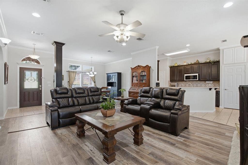 550 Christenberry Road, Springtown, TX 76082 550 Christenberry Road, Springtown, TX 76082