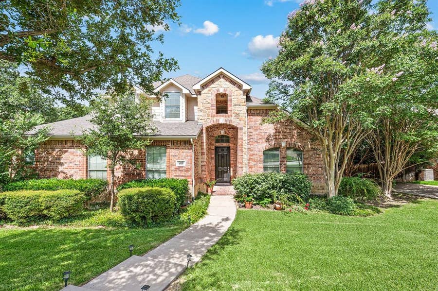 Property photo for 808 Briar Ridge Drive, Keller, TX