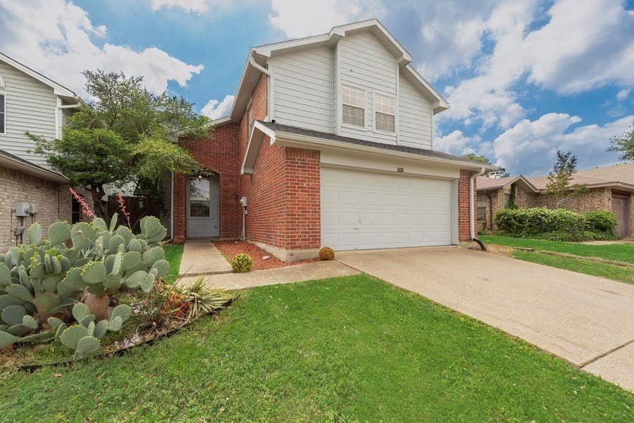 Property photo for 5307 Waterford Drive, Mesquite, TX