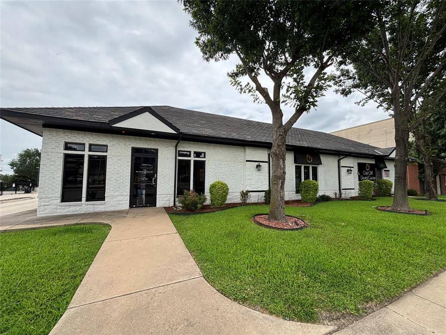 Property photo for 820 N Zang Boulevard, Dallas, TX