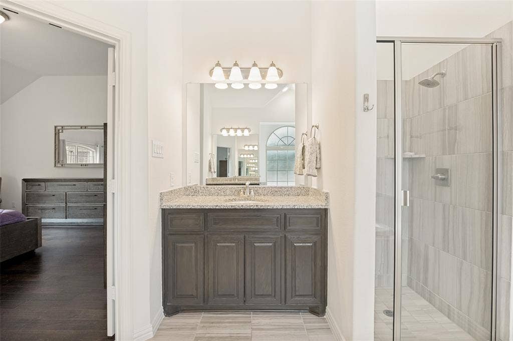 824 State Street, DeSoto, TX 75115 Dual vanities offer personal space for everyone.
